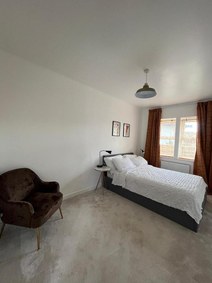 Kent, Dartford Station Apartments Eksteriør billede