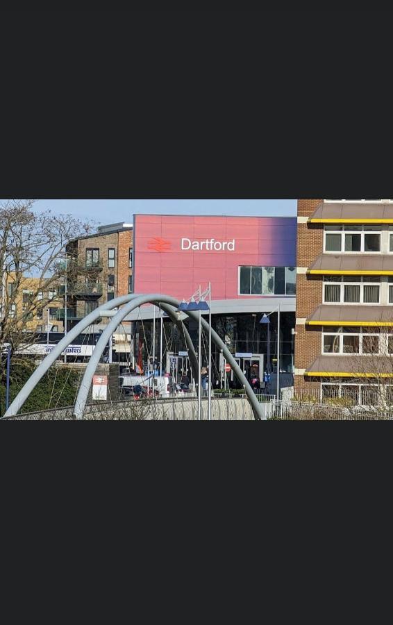 Kent, Dartford Station Apartments Eksteriør billede