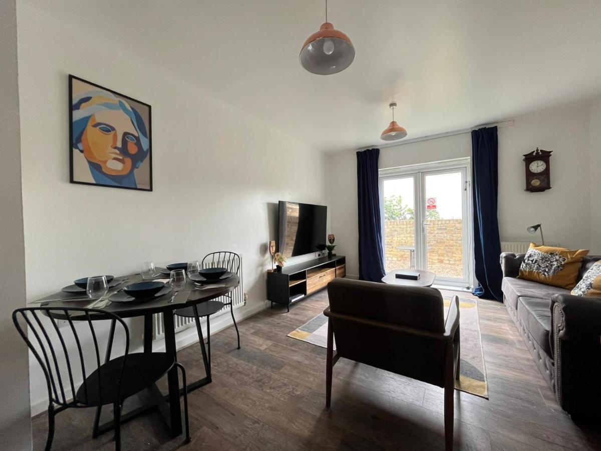 Kent, Dartford Station Apartments Eksteriør billede